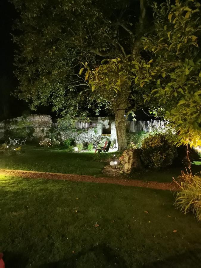 Bed and Breakfast La Tannerie De Montreuil Montreuil  Екстер'єр фото